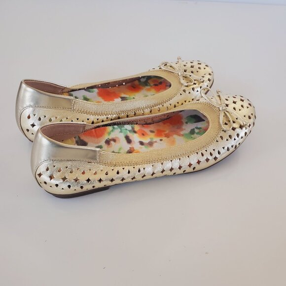 Vionic Spark Surin Gold Leather Slip On Cutout Arch Support Ballet Flats Size 8 - Picture 2 of 15